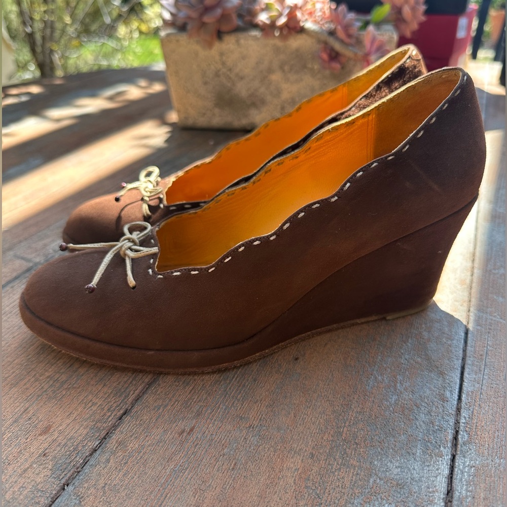 Henry Cuir Barney's New York Brown Suede Wedge Heels w/ Bows
